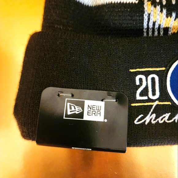 Los Angeles Dodgers New Era MLB 2024 World Series Champions Locker Room Beanie - Picture 4 of 6